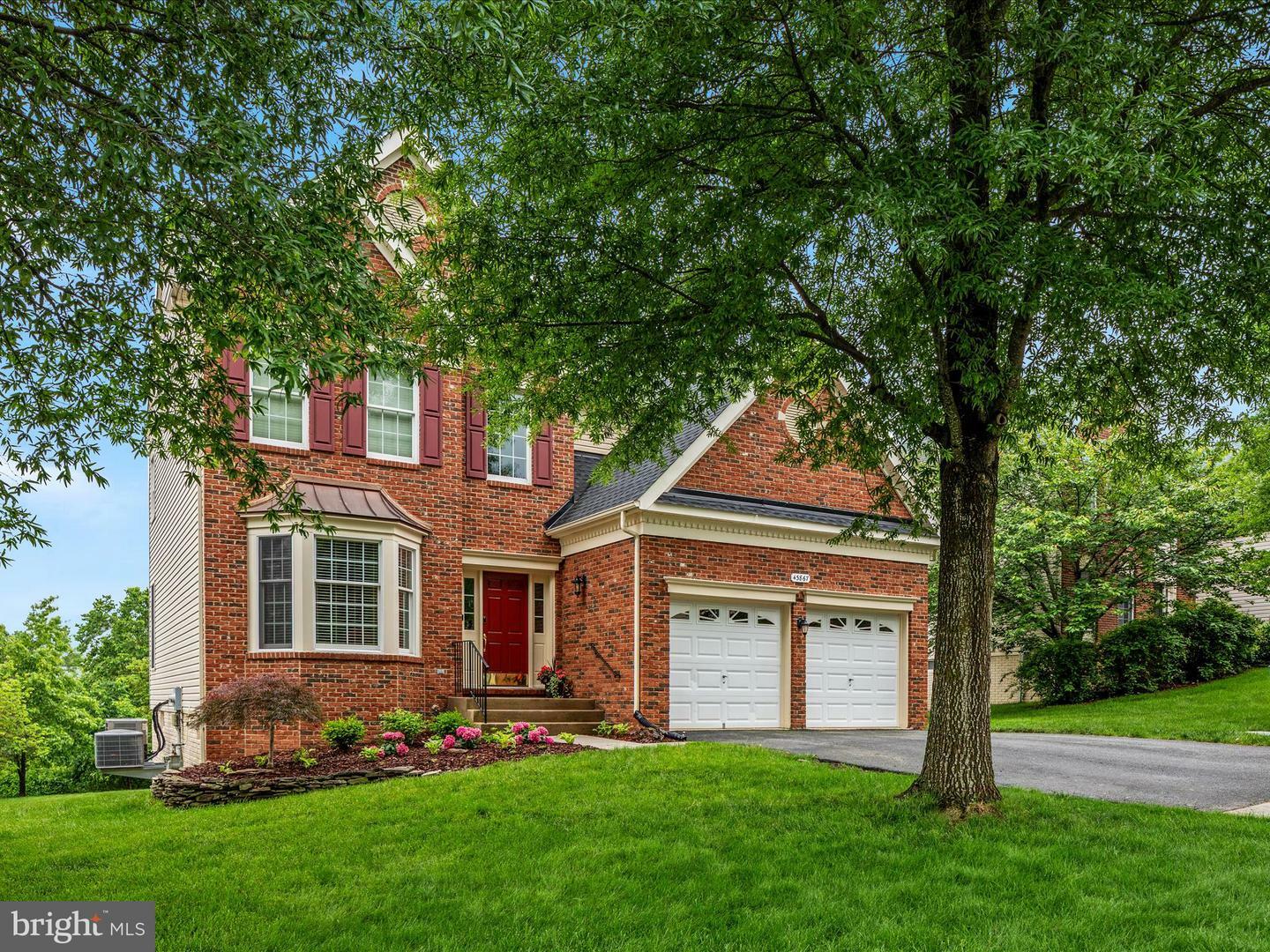 Property Photo: 43867 Hibiscus Drive VA 20147