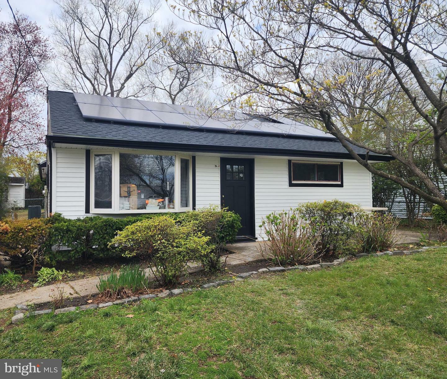 319 E Rudderow Avenue  Maple Shade NJ 08052 photo