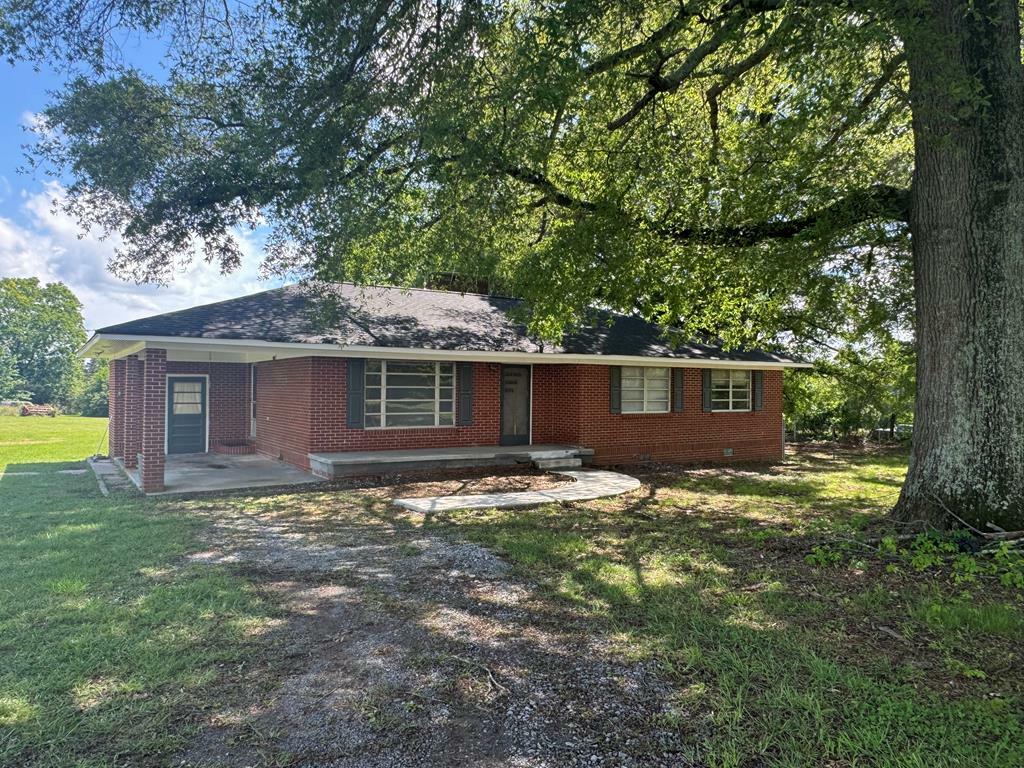 Property Photo: 320 Mitchell Bridge Road GA 30705