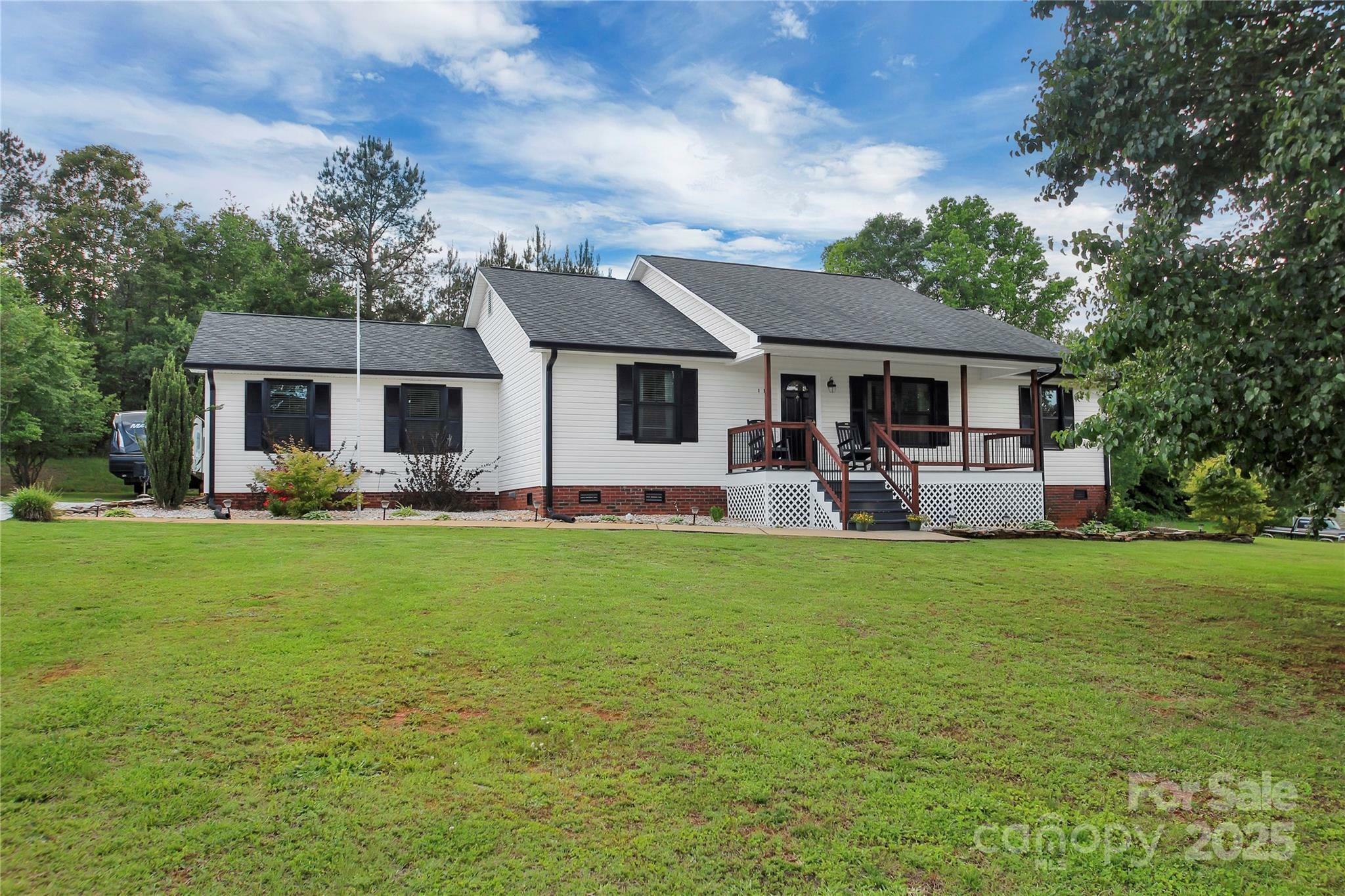 Property Photo: 118 Harvey Vale Circle SC 29702