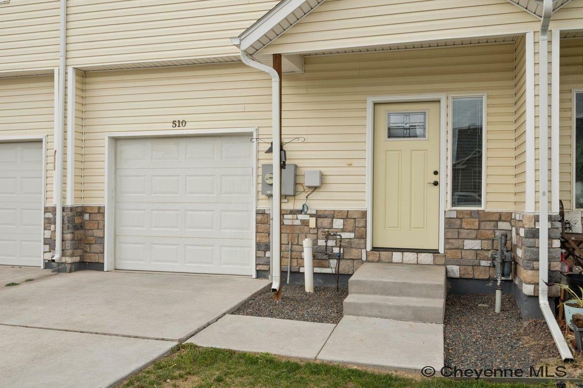 Property Photo: 510 Queens Rd WY 82007