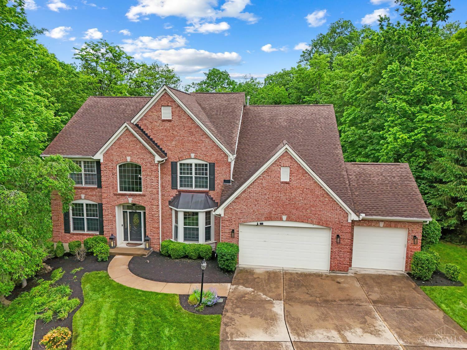 Property Photo: 8395 Wycliffe Drive OH 45244
