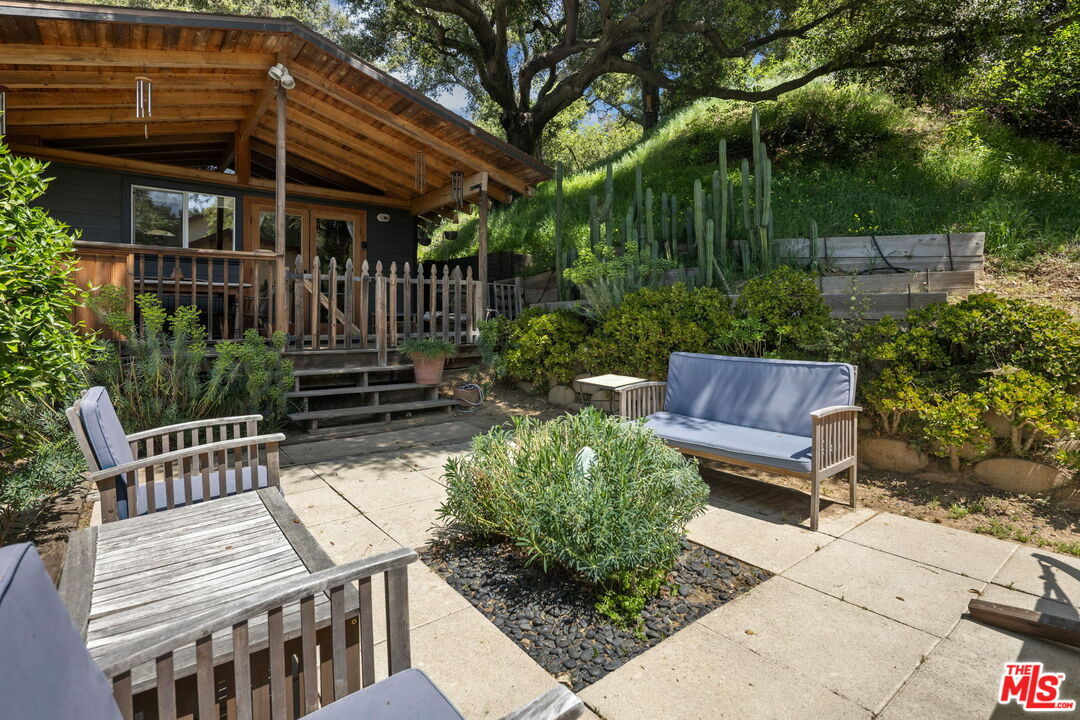 Property Photo:  1256 N Topanga Canyon Blvd  CA 90290 