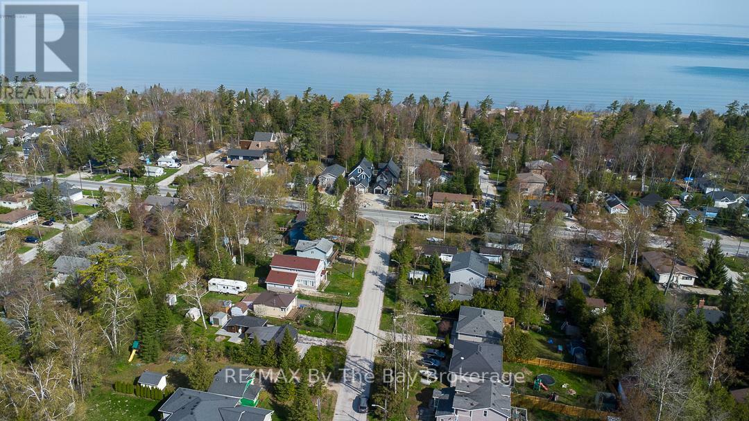 Property Photo:  28 60th Street South  ON L9Z 1V9 