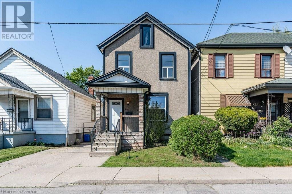 Property Photo:  21 Mayflower Avenue  ON L8L 2K5 