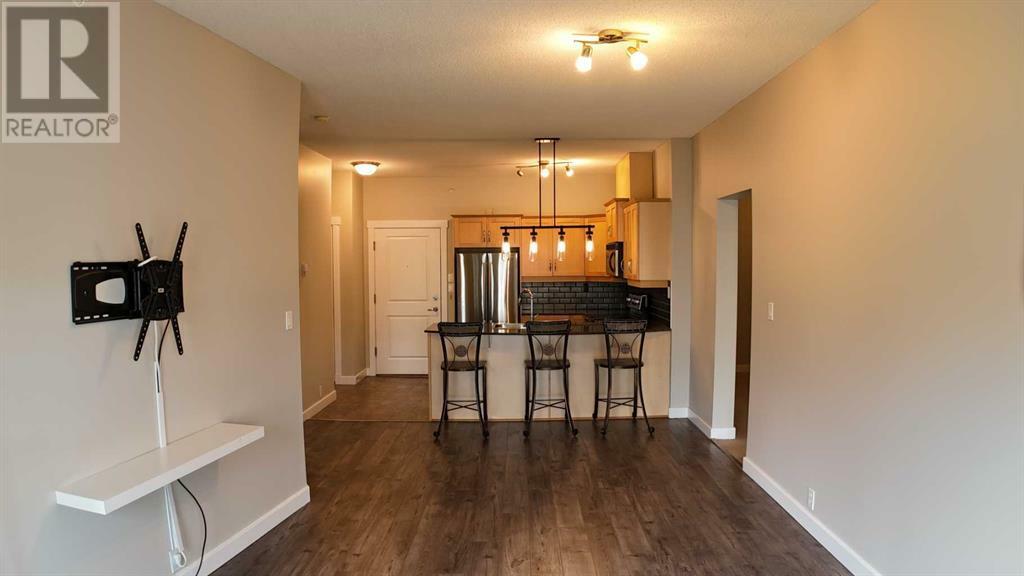 Property Photo: 5605 Henwood Street Southwest AB T3E 7R2