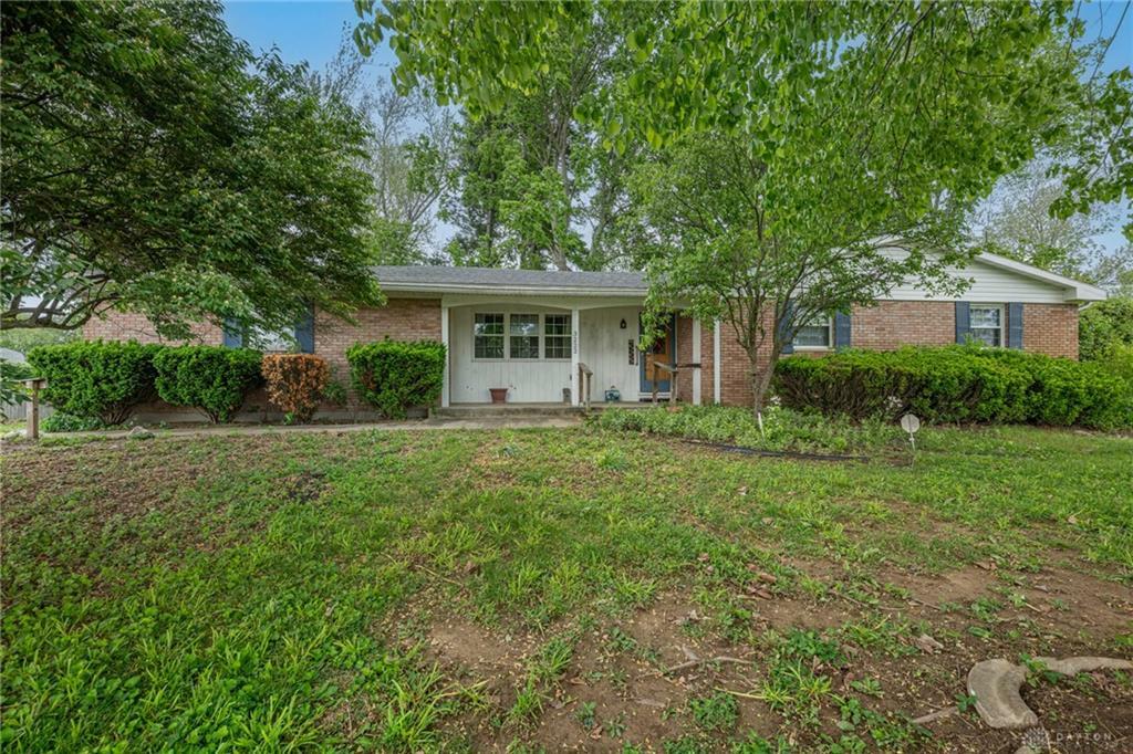 Property Photo: 3222 Delrey Road OH 45504