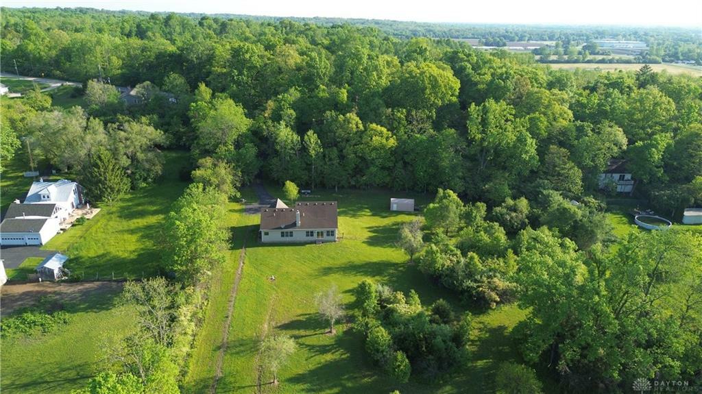 Property Photo: 2619 Fox Hollow Road OH 45502
