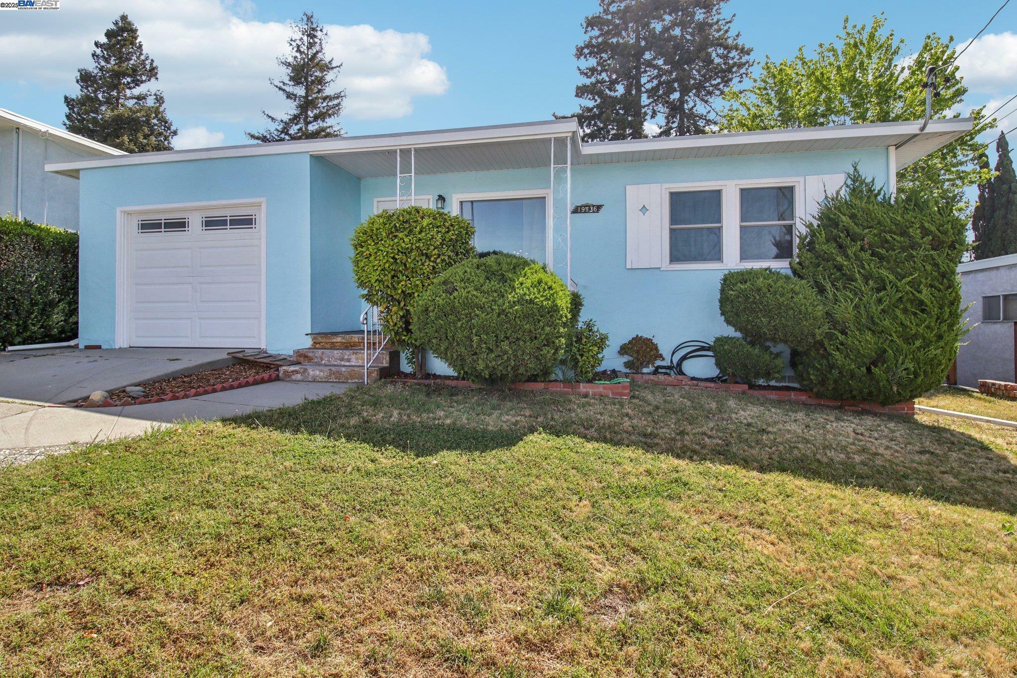 19136 Mayberry Dr  Castro Valley CA 94546 photo