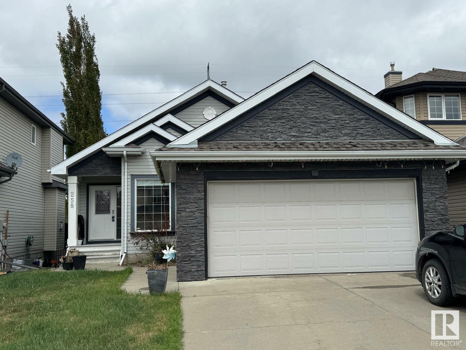 Photo de la propriété: 258 Hilliard Green NW AB T6R 3G5
