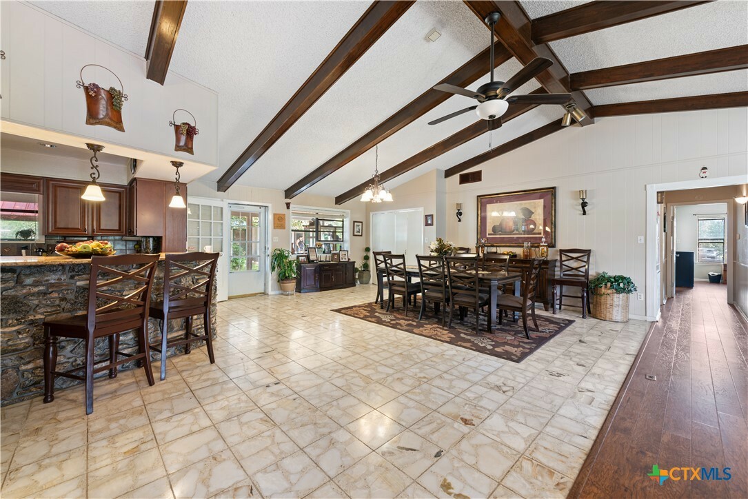 Property Photo: 103 Pleasant Lane TX 78132
