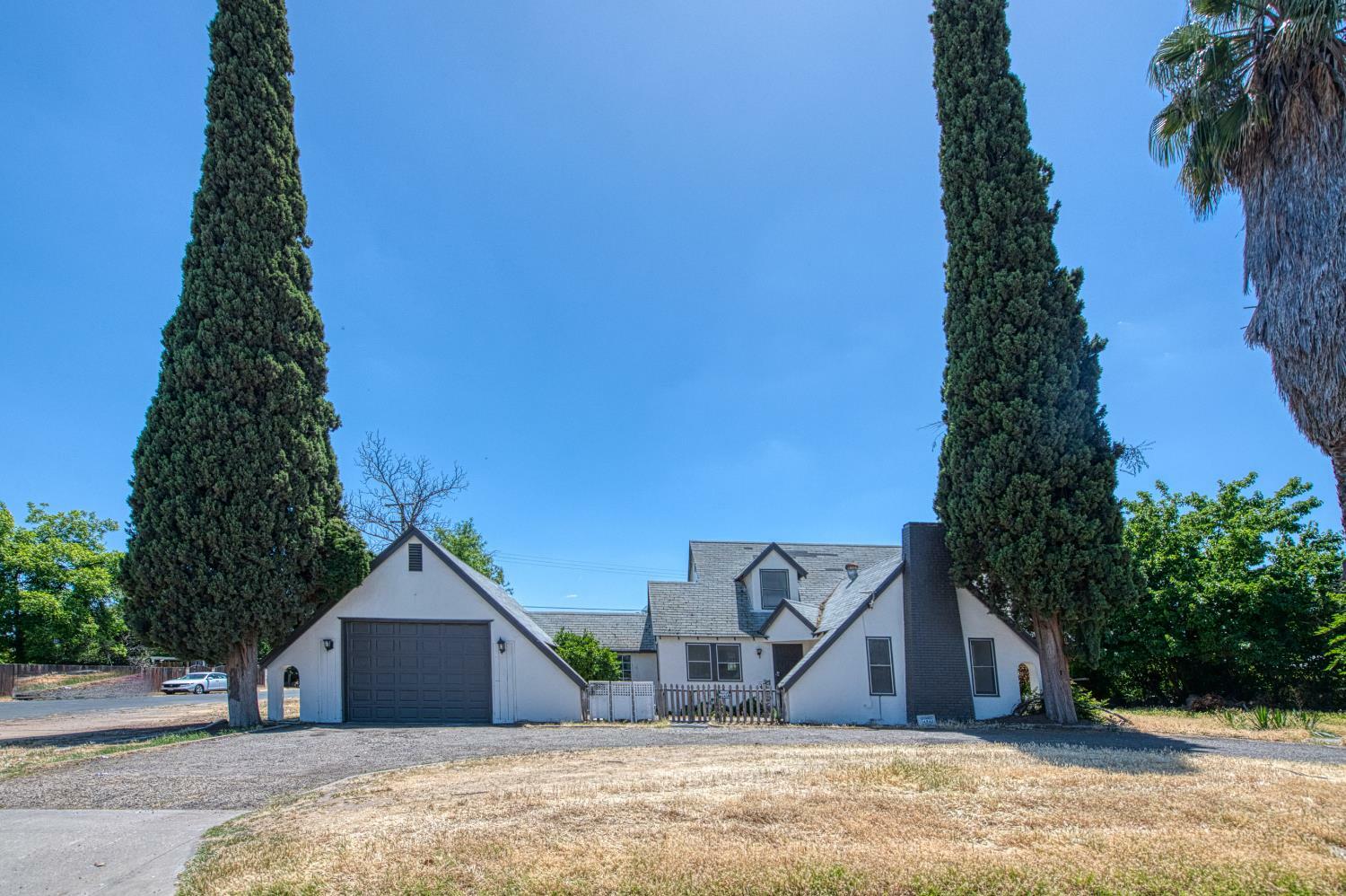 Property Photo: 4942 E Belmont Avenue CA 93727