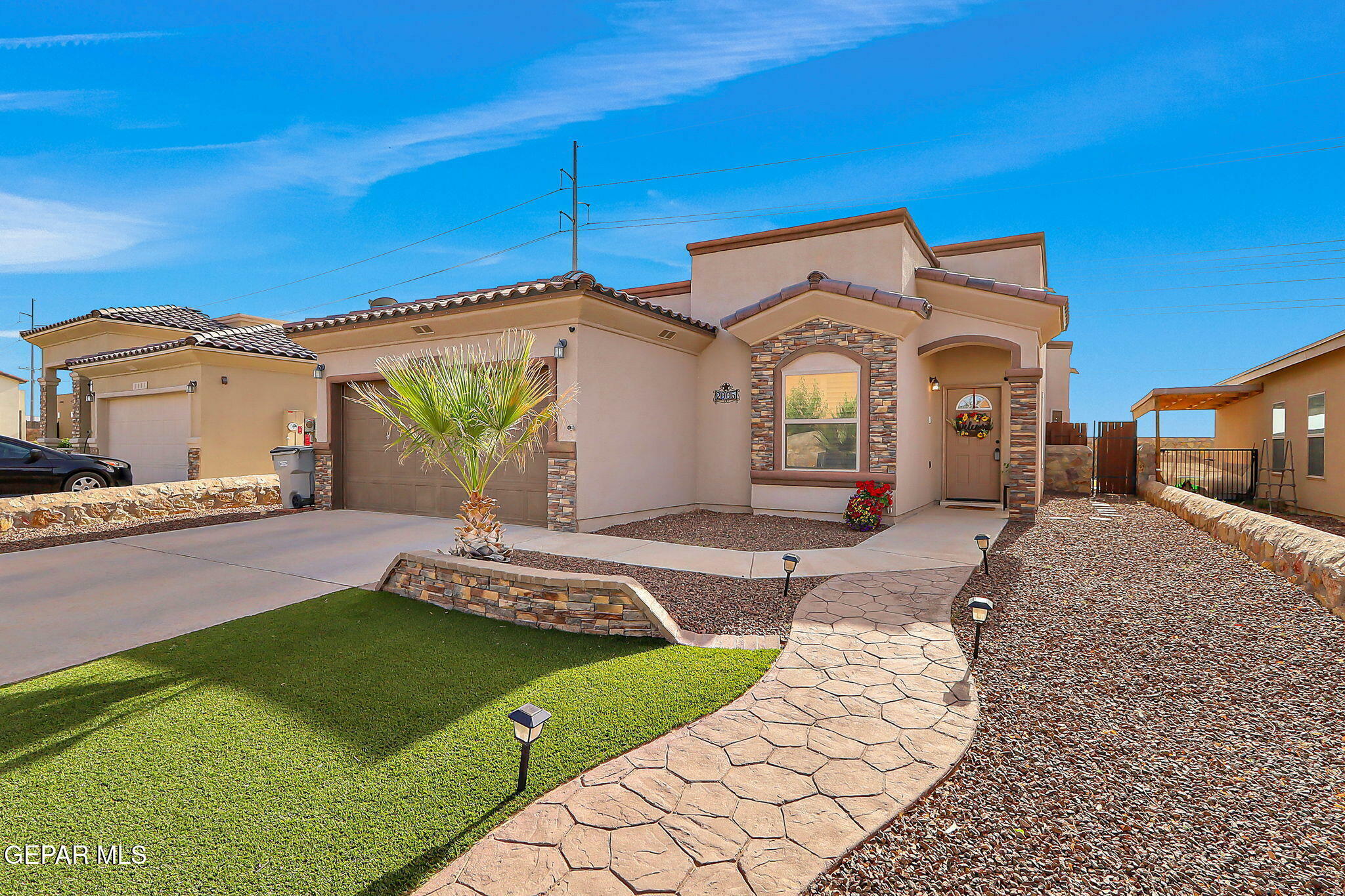 2005 Roy Vinson  El Paso TX 79938 photo