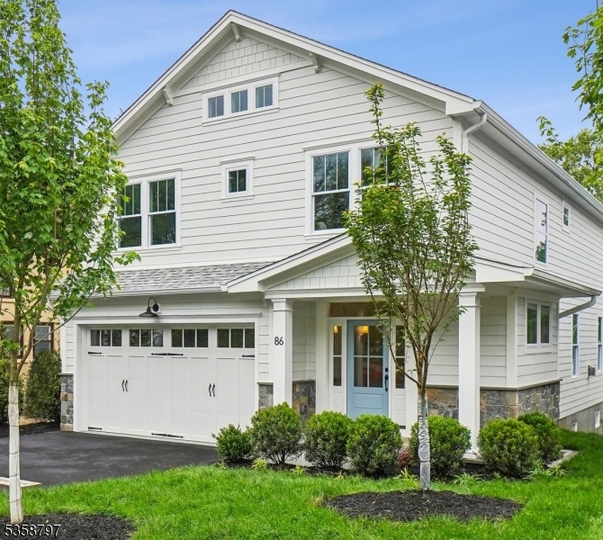 Property Photo:  86 Ashwood Ave  NJ 07901 