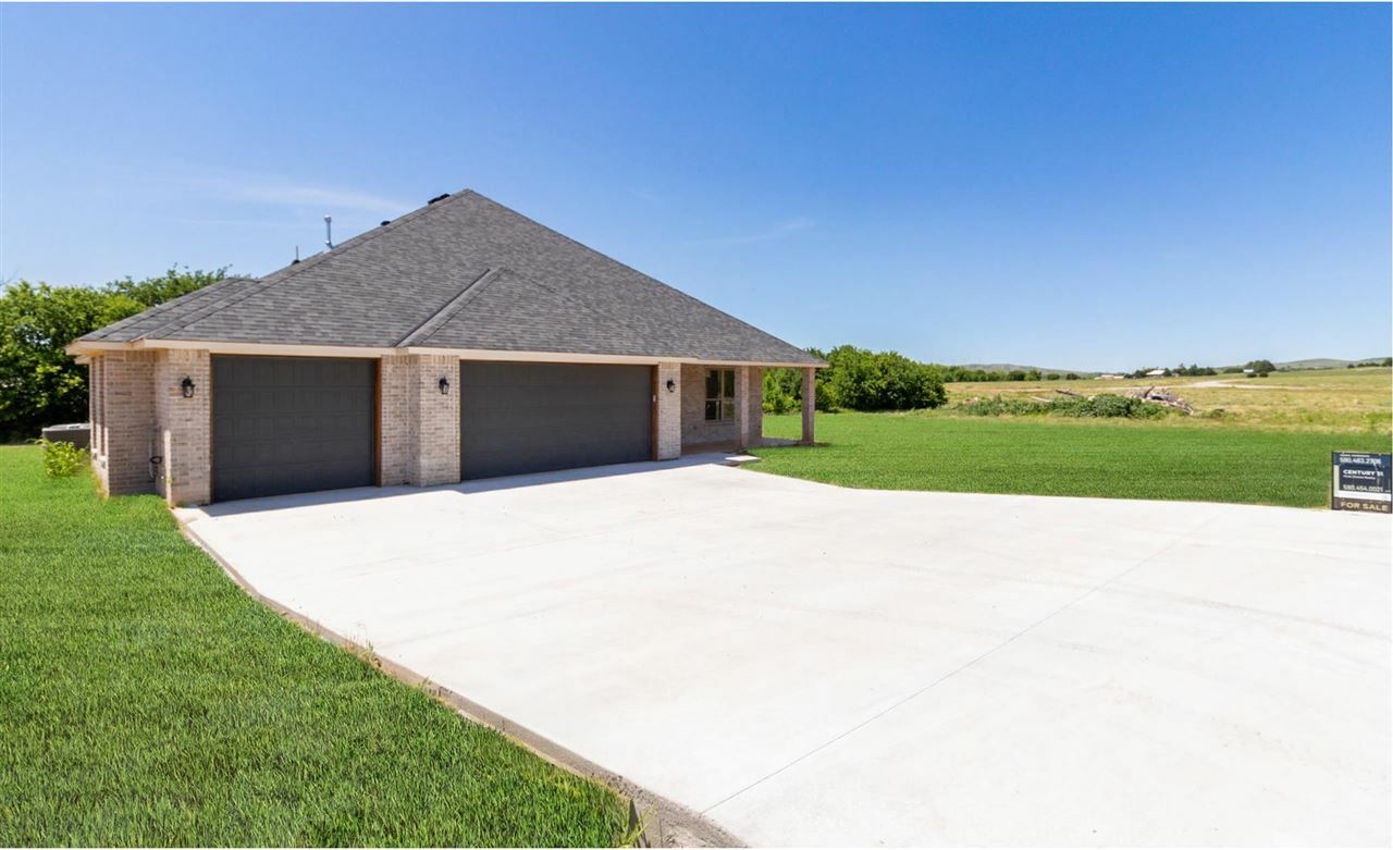 Property Photo: 7354 NW Meers Porter Hill Rd OK 73507