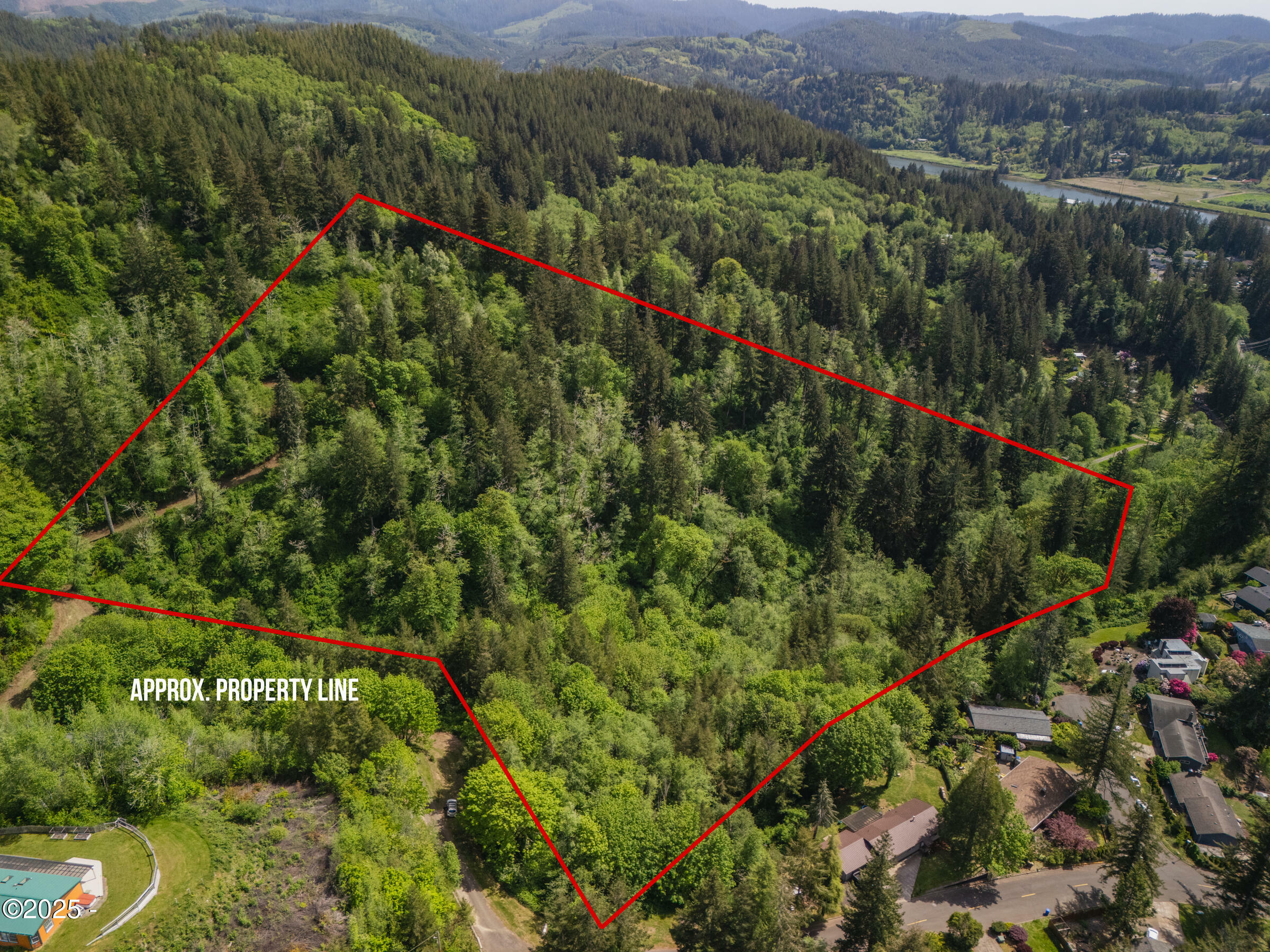 2025 SE Alder Ln Drive  Toledo OR 97391 photo