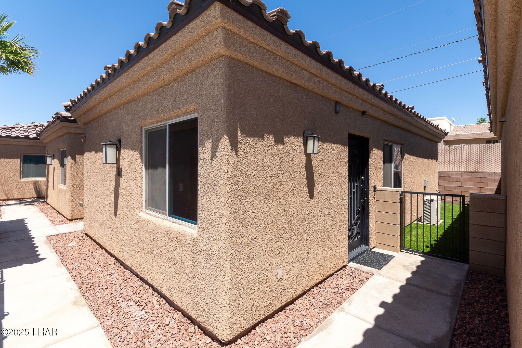 Property Photo: 490 N Lake Havasu Ave J AZ 86403