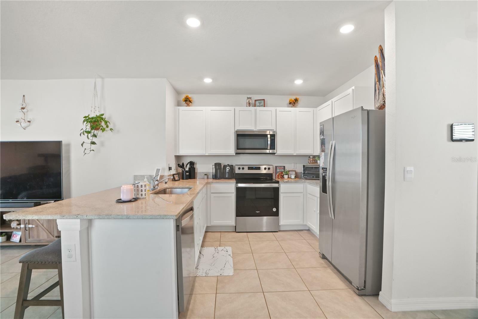 Property Photo: 33592 Barberry Leaf Way FL 33543