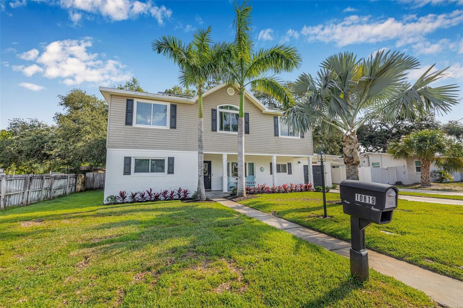 Property Photo: 10819 Seminole Drive N FL 33708