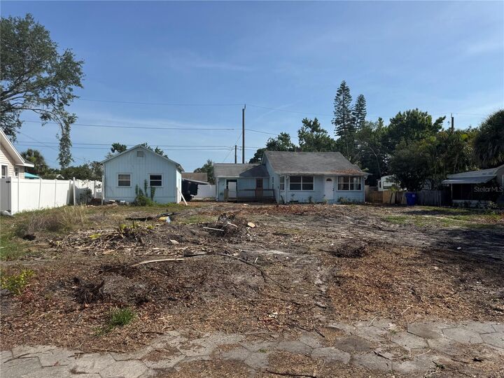 4419 Burlington Avenue N  St Petersburg FL 33713 photo