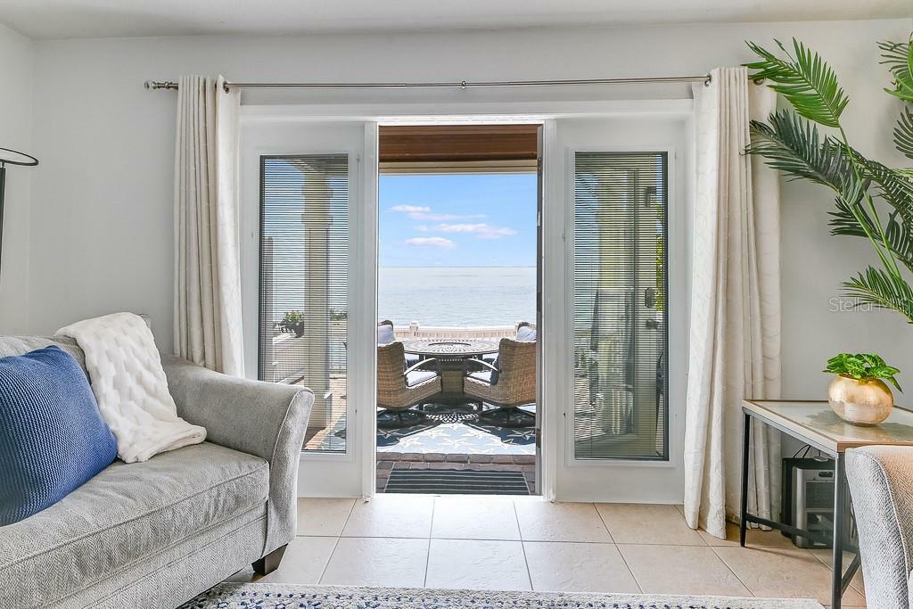 Property Photo: 5042 Coquina Key Drive SE FL 33705