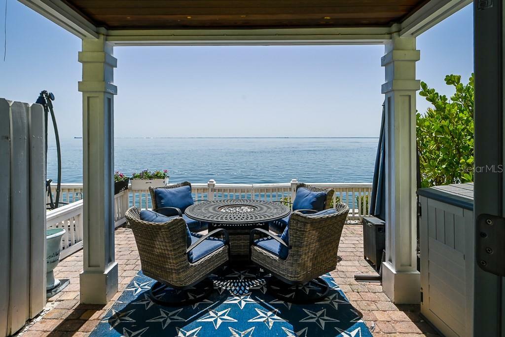 Property Photo: 5042 Coquina Key Drive SE FL 33705