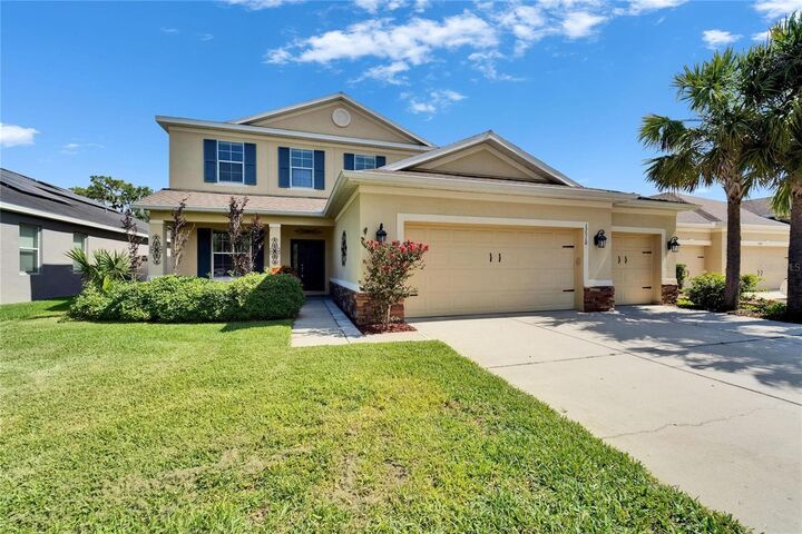 Property Photo: 17510 Bright Wheat Drive FL 33547