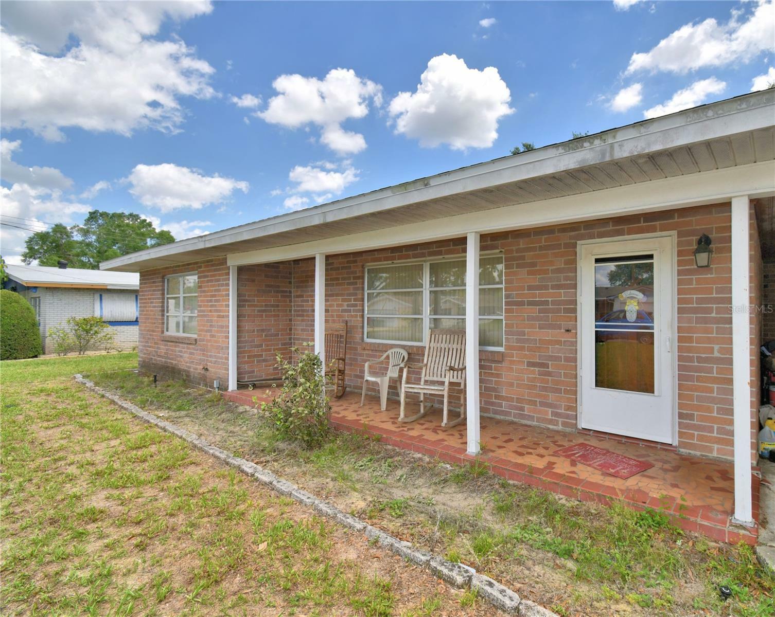 Property Photo: 780 Oleander Drive SE FL 33880
