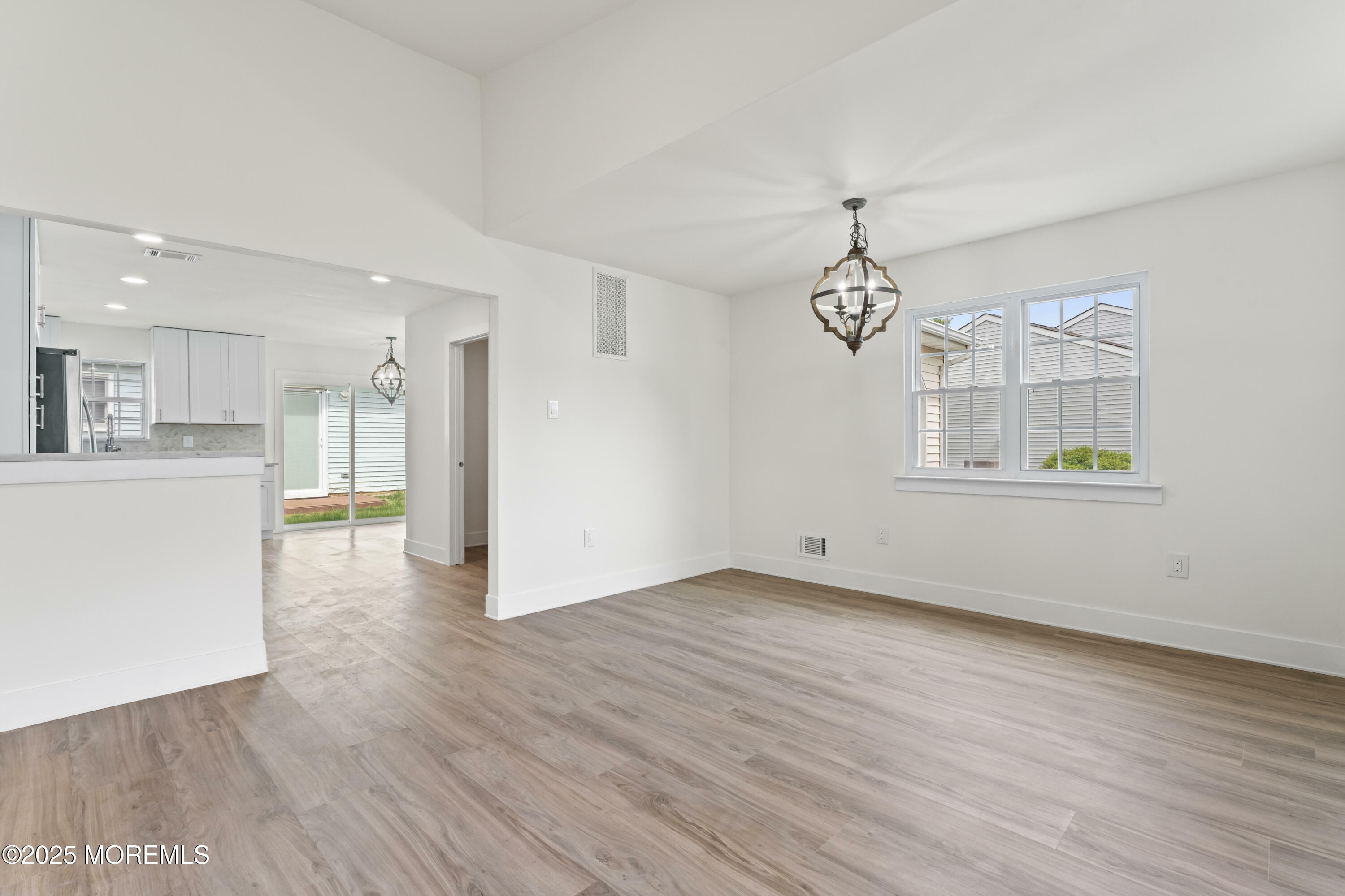 Property Photo: 5 Ivy Ridge Close 1000 NJ 07728