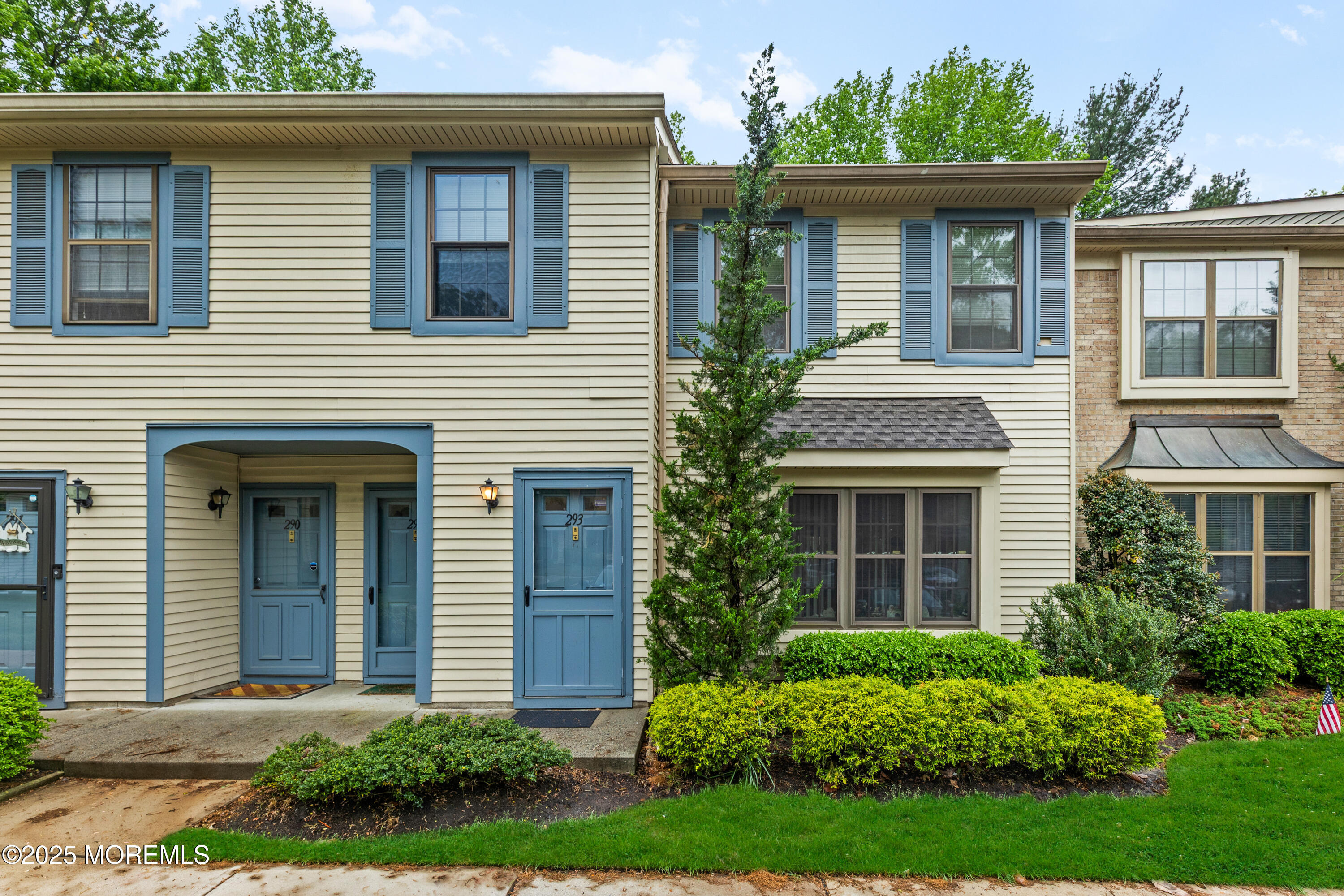293 Gloucester Court  Matawan NJ 07747 photo
