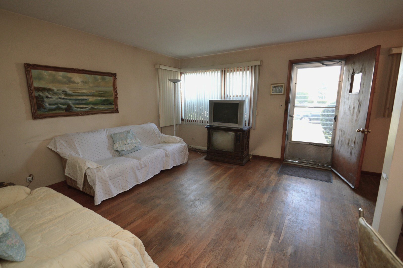 Property Photo: 3900 Saint Paul Avenue IL 60104