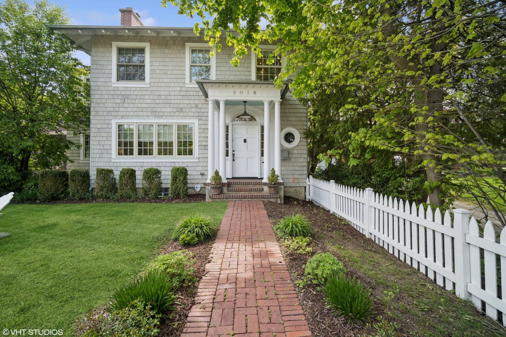 Property Photo: 2018 Linden Avenue IL 60035
