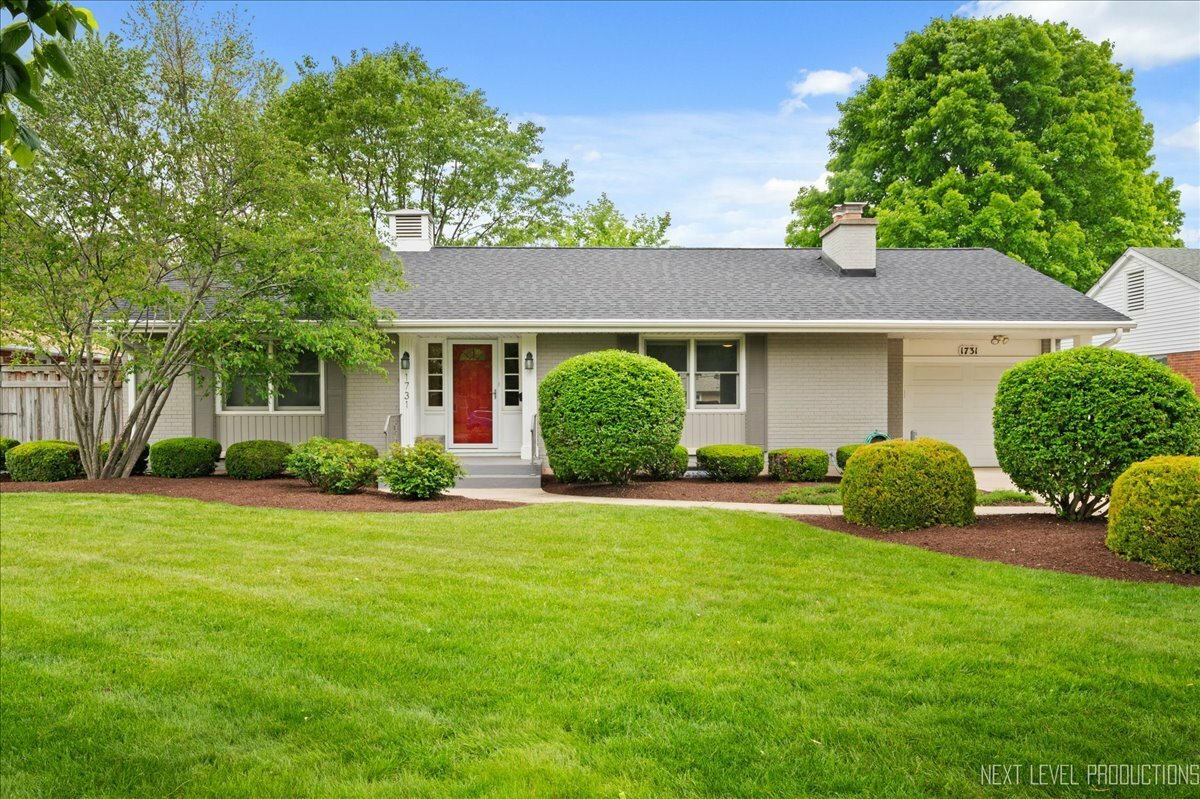 Property Photo: 1731 Garfield Avenue IL 60506