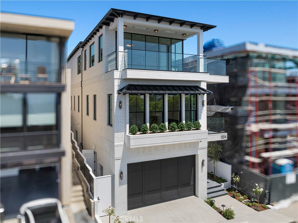 Property Photo:  1204 Fisher Ave  CA 90266 