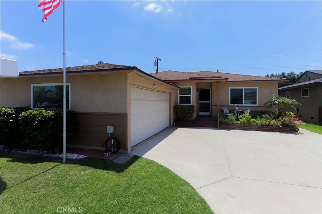 Property Photo: 11618 Cedarvale Street CA 90650