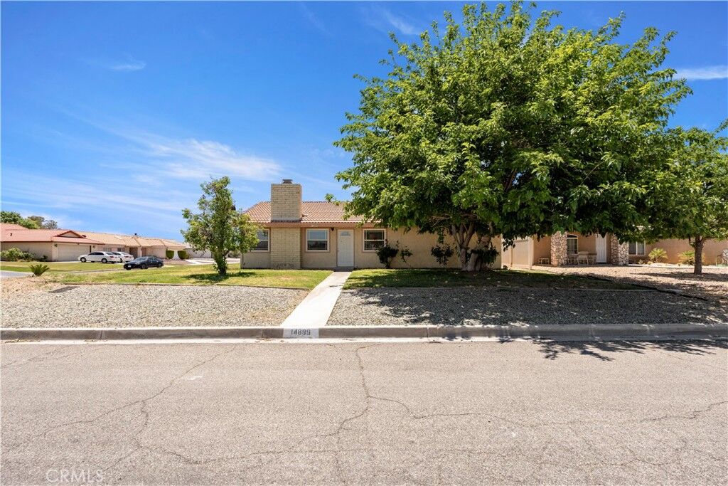 Property Photo:  14889 Hartford Lane  CA 92342 