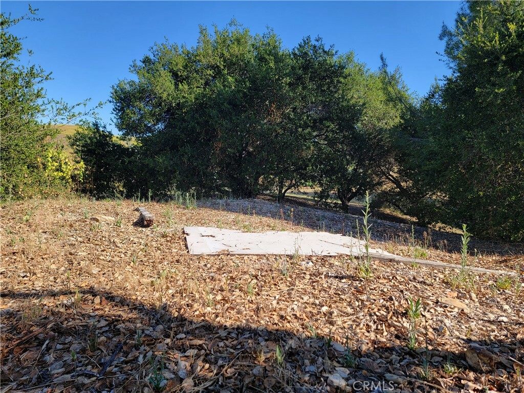 Property Photo: 28343 Foothill Drive CA 91301