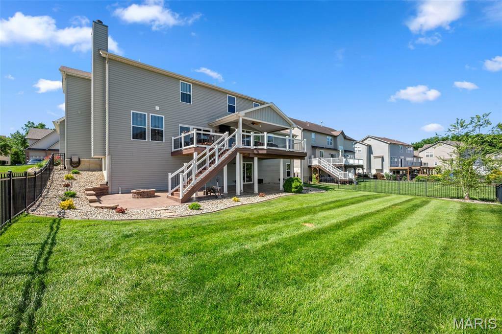 Property Photo: 555 Heather Ridge Manor Court MO 63385