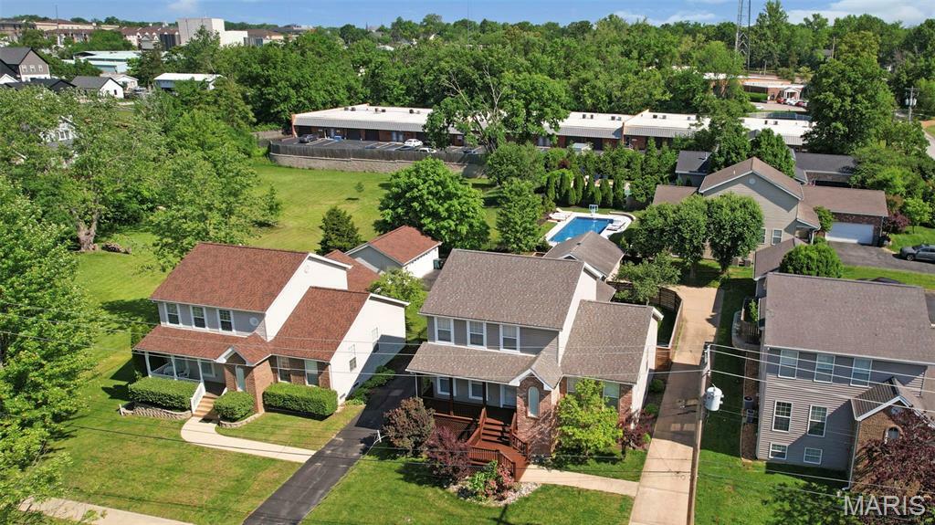 Property Photo: 385 E Clinton Place MO 63122