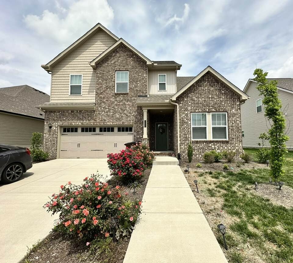 Property Photo: 2060 Creekland View Blvd TN 37207