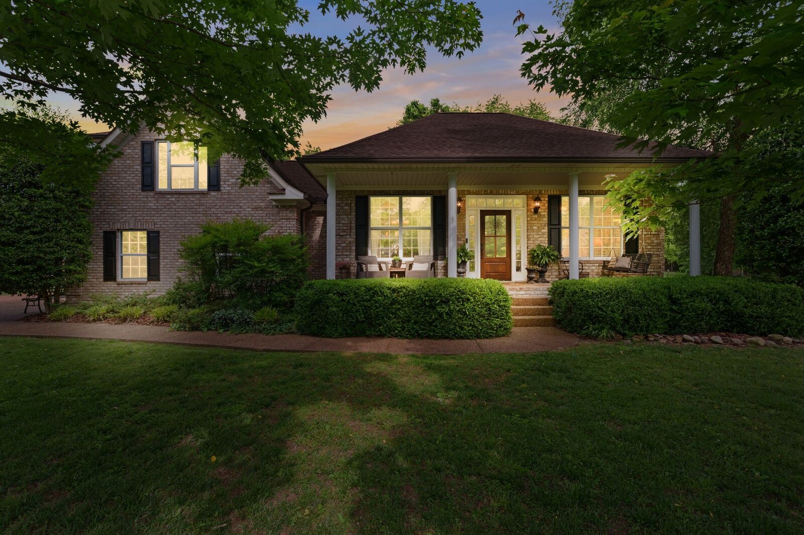 Property Photo: 102 Lorelle Cir TN 37148
