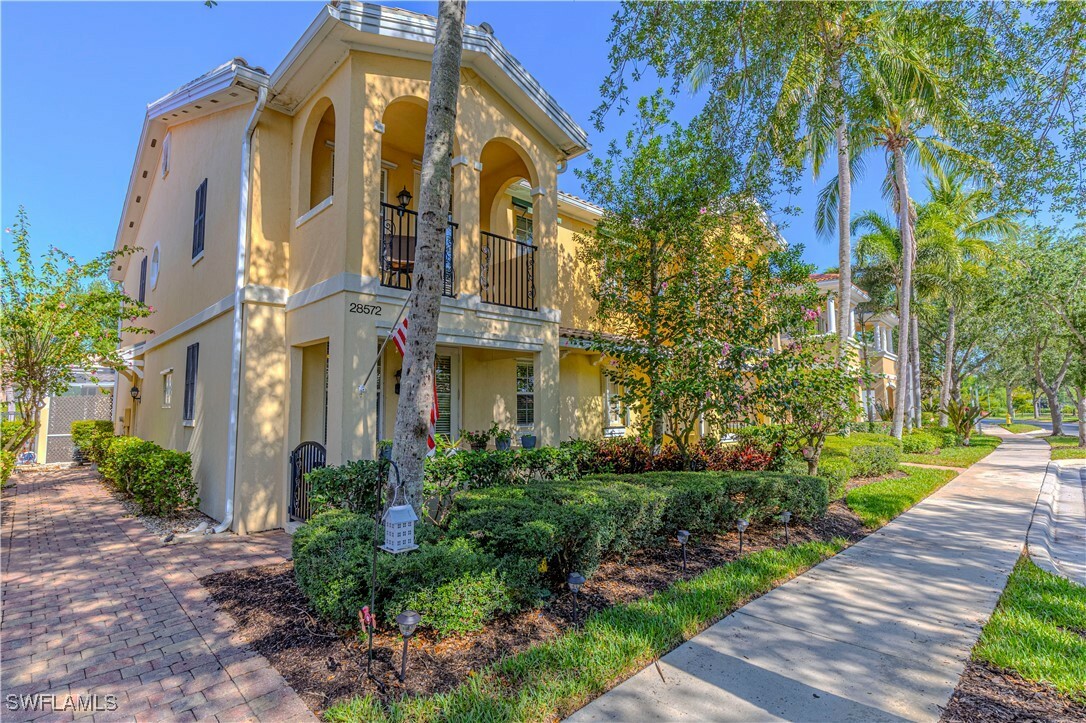 Property Photo: 28572 Alessandria Circle FL 34135
