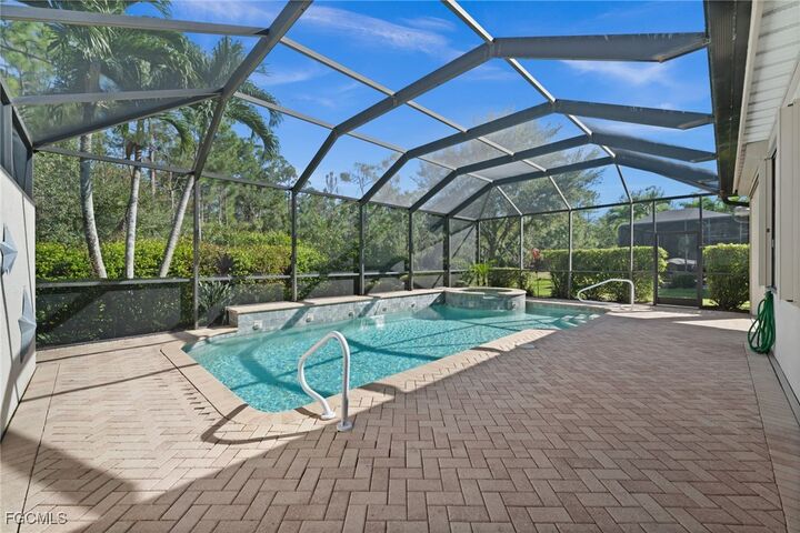 Property Photo: 11265 Suffield Street FL 33913