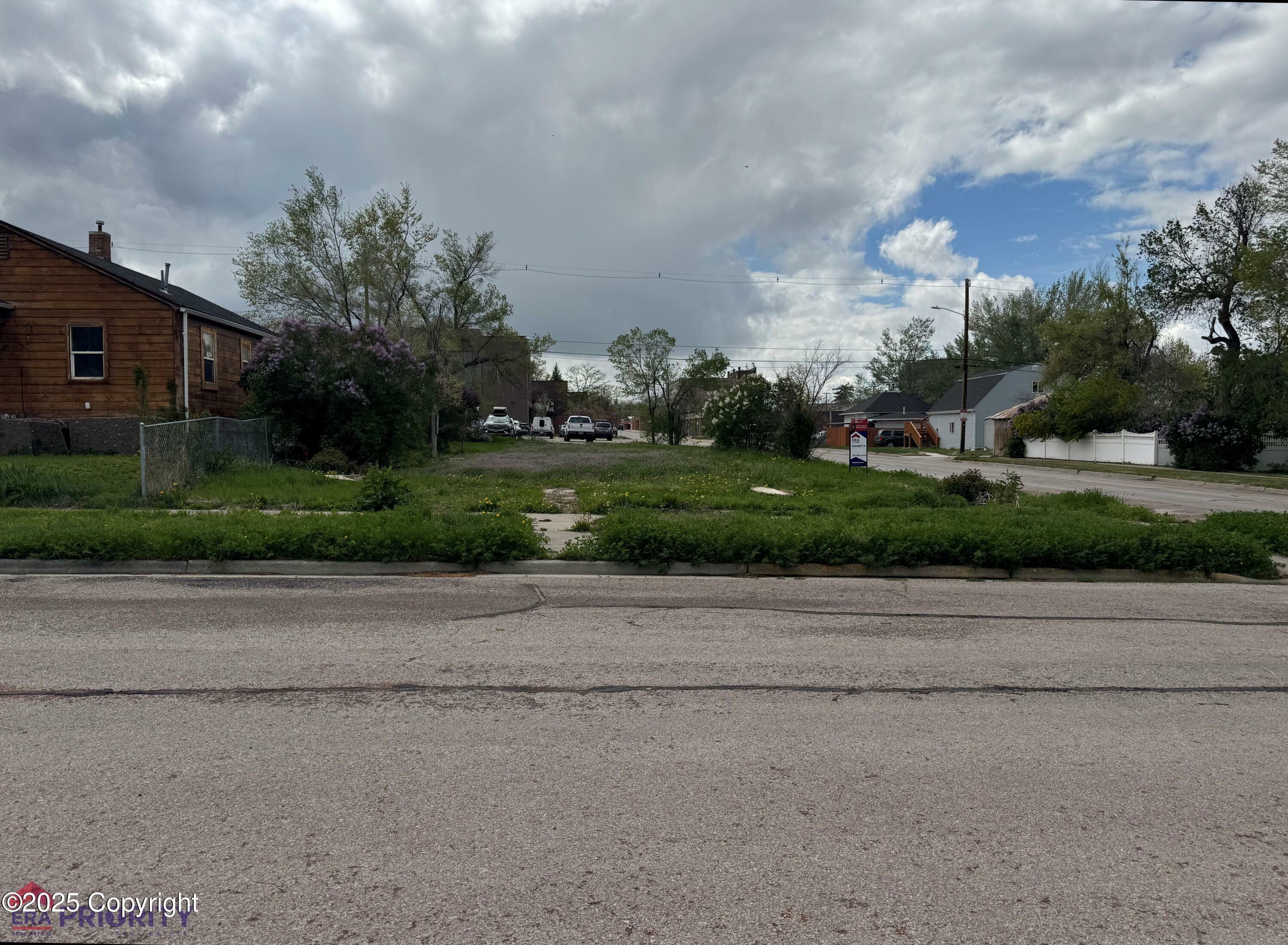 400 S Emerson Ave  Gillette WY 82716 photo