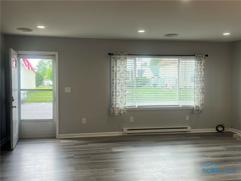Property Photo: 118 N Main Street OH 44817