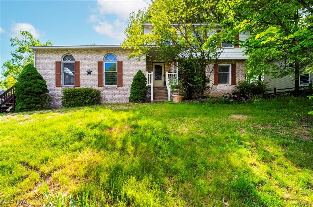 Property Photo:  500 Stoneybrook Lane  OH 44406 