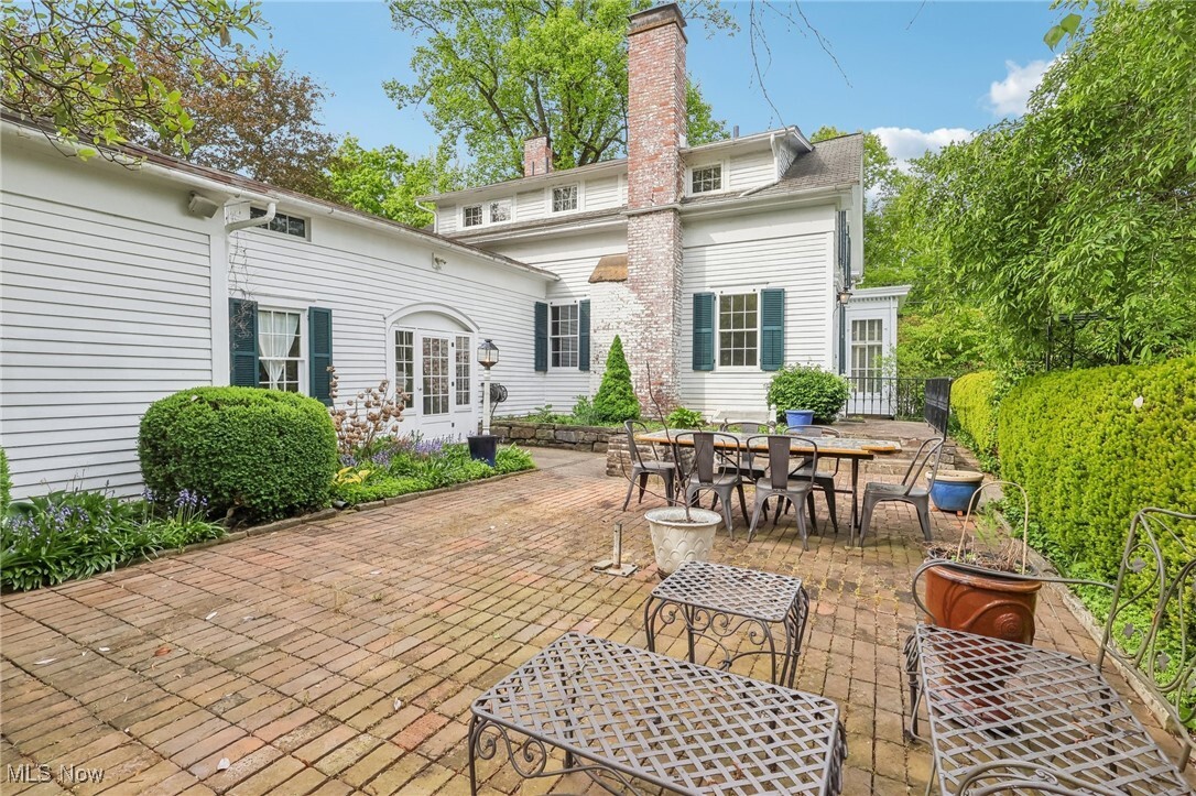 Property Photo: 433 S Main Street OH 44514