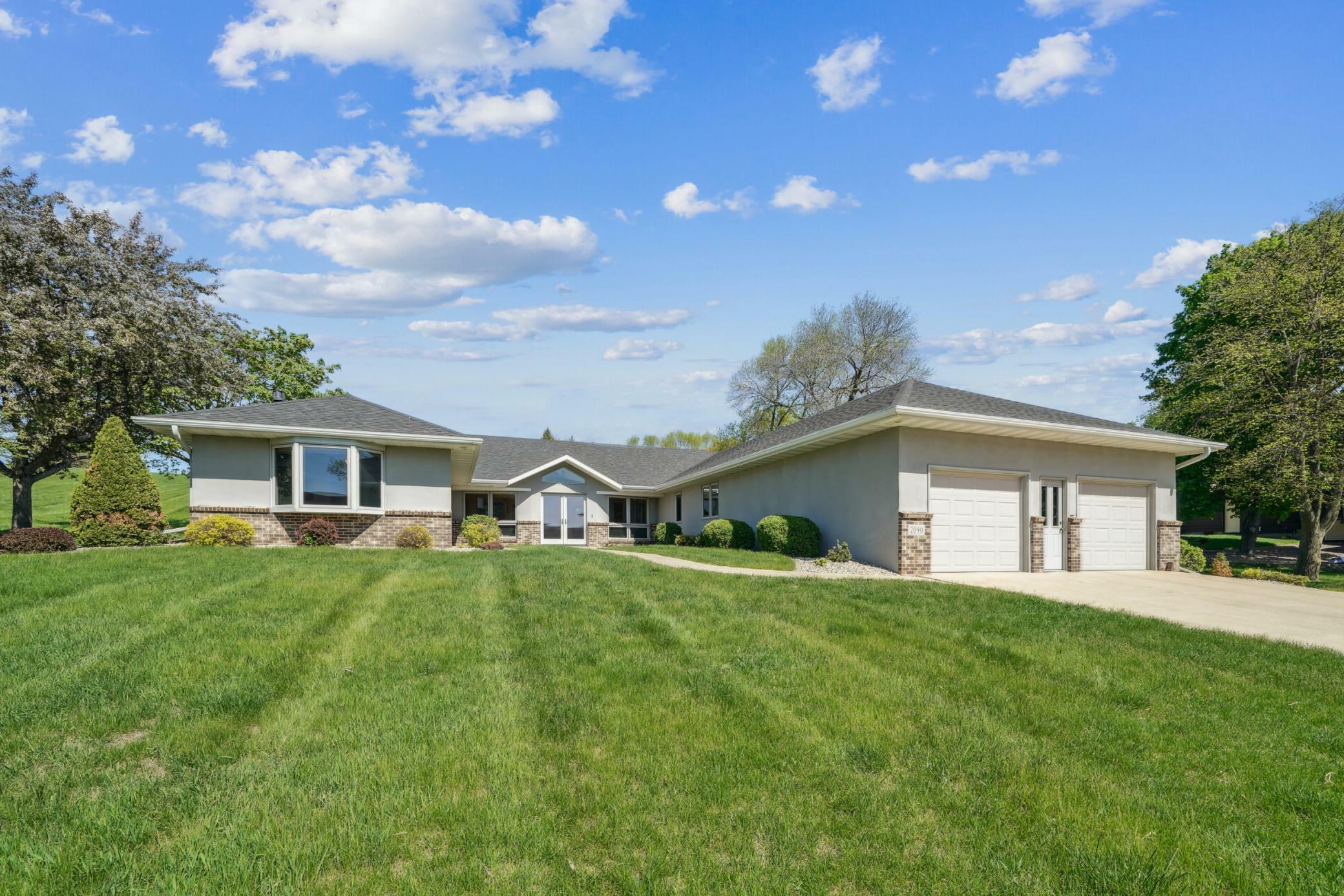 Property Photo: 2090 Knollwood Drive MN 56031