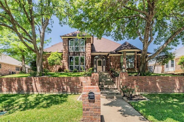 707 Kyle Drive  Arlington TX 76011 photo