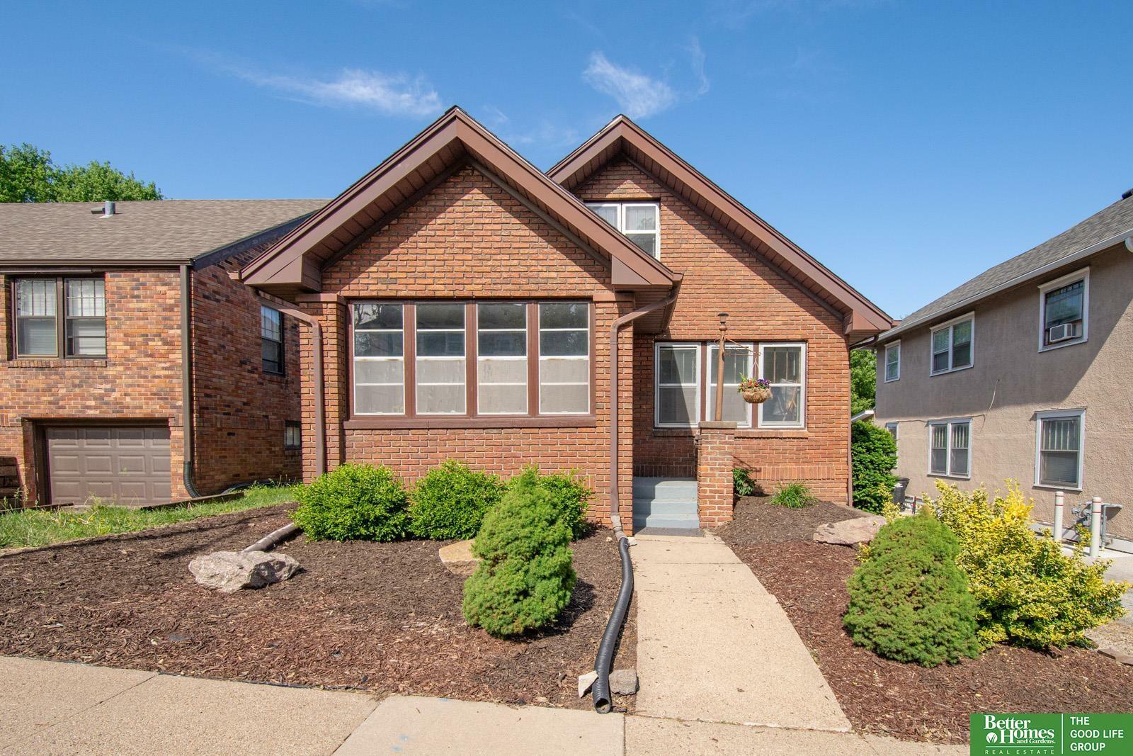Property Photo: 136 N 34 Street NE 68131
